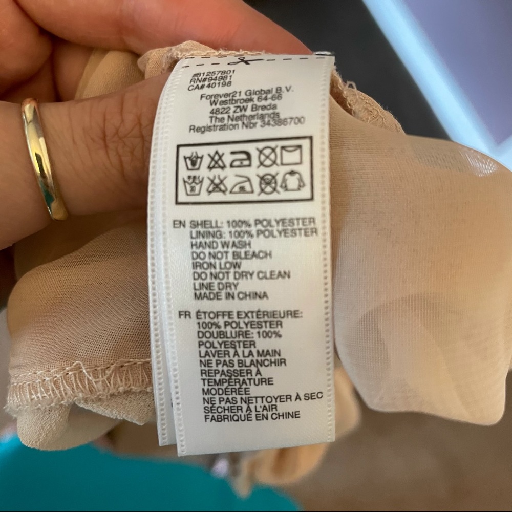 Forever 21 Cream Blouse - Picture 4 of 5